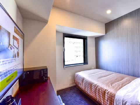 HOTEL LiVEMAX Hakata Nakasu — photo 7
