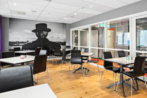 Sure Hotel by Best Western Stockholm Alvsjo — dining