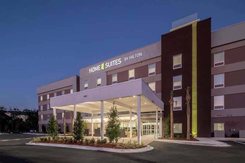 Home2 Suites By Hilton Jacksonville Airport — building