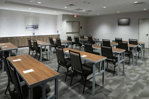 Home2 Suites By Hilton Jacksonville Airport — photo 7