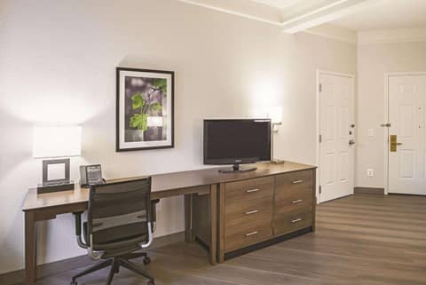 La Quinta by Wyndham Fort Worth North — photo 2