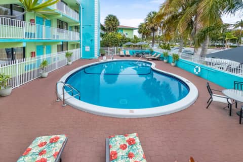 Ocean Reef Hotel — photo 3
