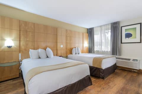 Ocean Reef Hotel — photo 9