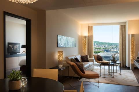 Renaissance Zurich Tower Hotel — photo 6