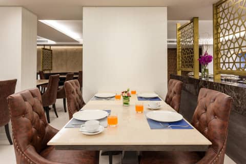 Grand 5 Hotel & Plaza Sukhumvit Bangkok — photo 3