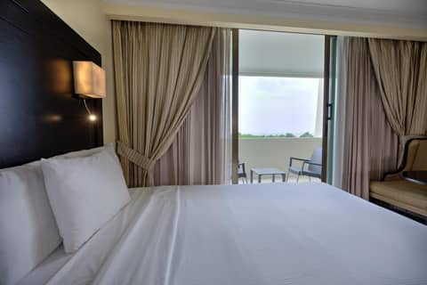 Dominican Fiesta Hotel — hotel room