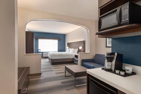Holiday Inn Express & Suites Denver Airport by IHG — photo 7