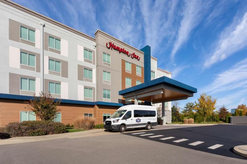 Hampton Inn by Hilton Nashville Airport Century Place — building