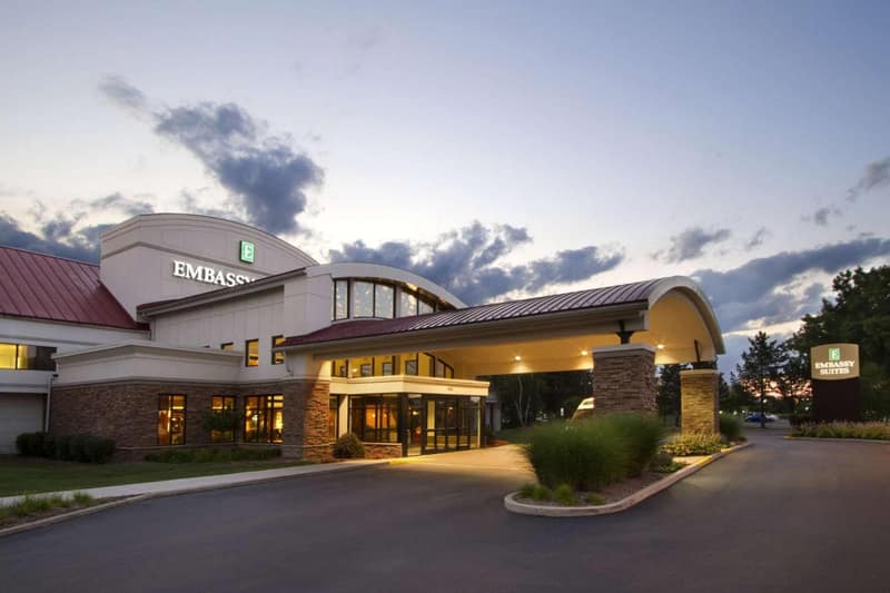 Embassy Suites by Hilton Detroit Metro Airport — building