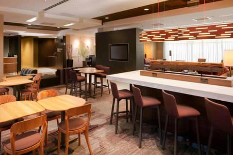 Courtyard by Marriott Indianapolis Downtown — photo 4