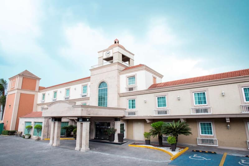 Best Western PLUS Monterrey Colón — building
