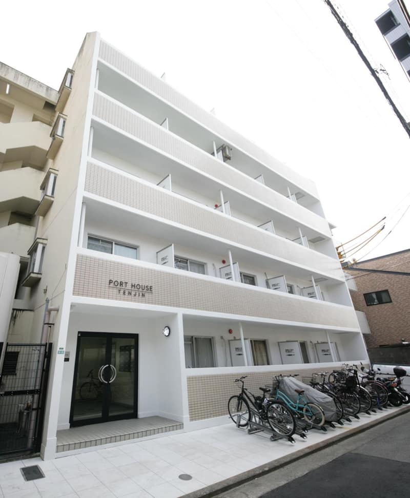 goom Hotel Fukuoka-Kokusai-Center — building