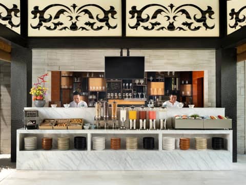 Avani Vacation Club Seminyak Bali — dining