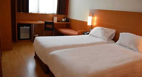 ibis Abu Dhabi Gate — photo 8