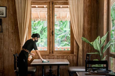 Kayumanis Jimbaran Private Villas & Spa — human