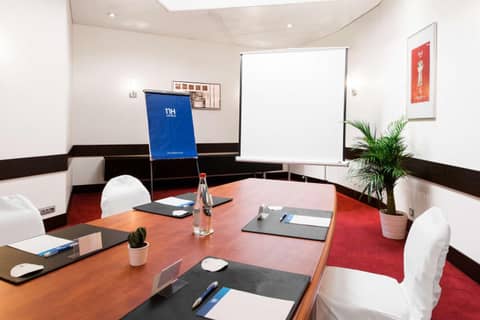 NH Geneva Airport Hotel — photo 6