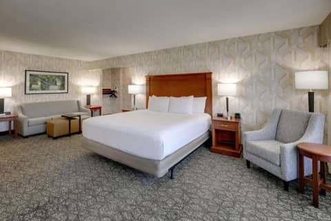 Drury Inn & Suites Charlotte University Place — photo 7