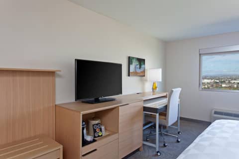 Holiday Inn Los Angeles - LAX Airport by IHG — photo 5