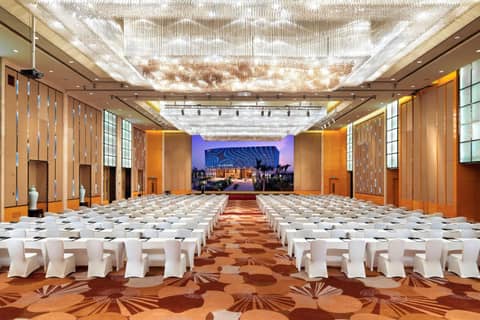 Hilton Guangzhou Baiyun-Conton Fair Free Shuttle Bus Service and Free Registration — photo 4