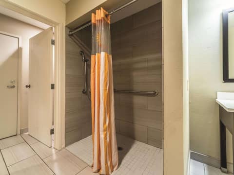 La Quinta by Wyndham Collinsville - St. Louis — photo 7
