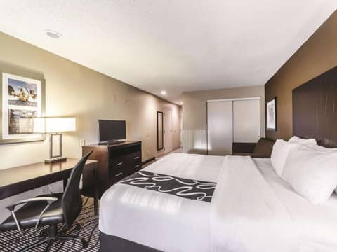 La Quinta by Wyndham Collinsville - St. Louis — photo 9