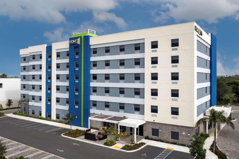 Home2 Suites By Hilton Miami Doral West Airport, Fl — building