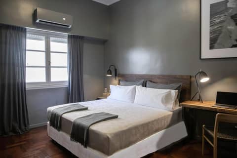 Carsson Hotel Downtown Buenos Aires — hotel room