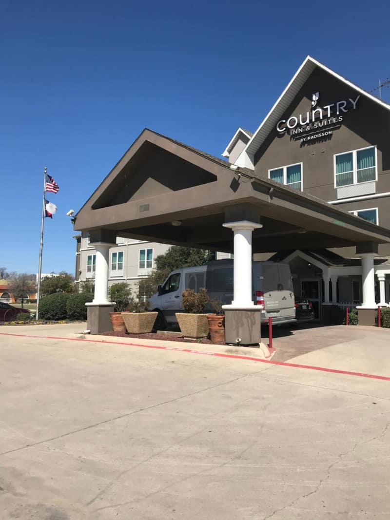 Country Inn & Suites by Radisson, Fort Worth, TX — building