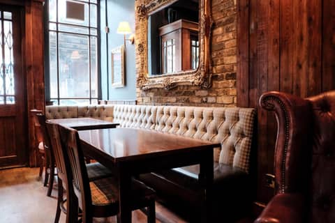 The Wellington Hotel — restaurant