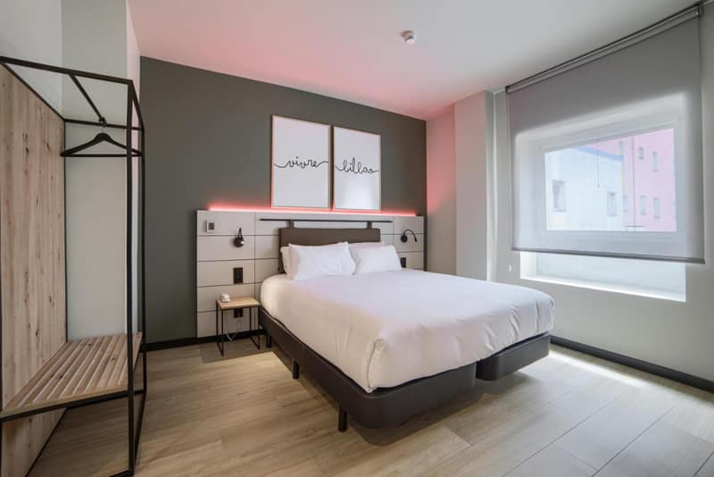 voco Bilbao - City by IHG — hotel room