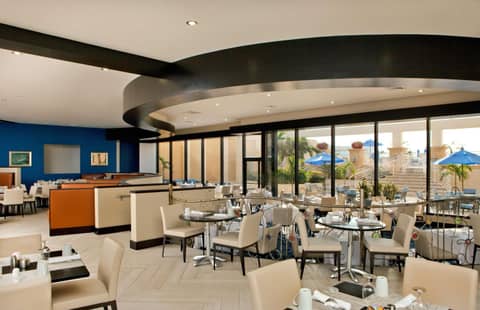 Hilton Miami Downtown — dining