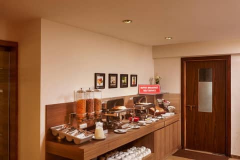The Hawaii Comforts Panjim Donapaula — photo 3