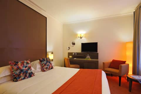 Westside Arc de Triomphe Hotel — photo 7