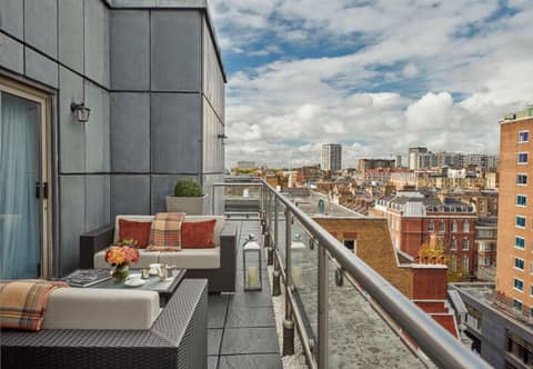 Hyatt Regency London - The Churchill — balcony
