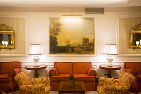 Palazzo Alabardieri — lounge