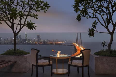 Taj Lands End — photo 6