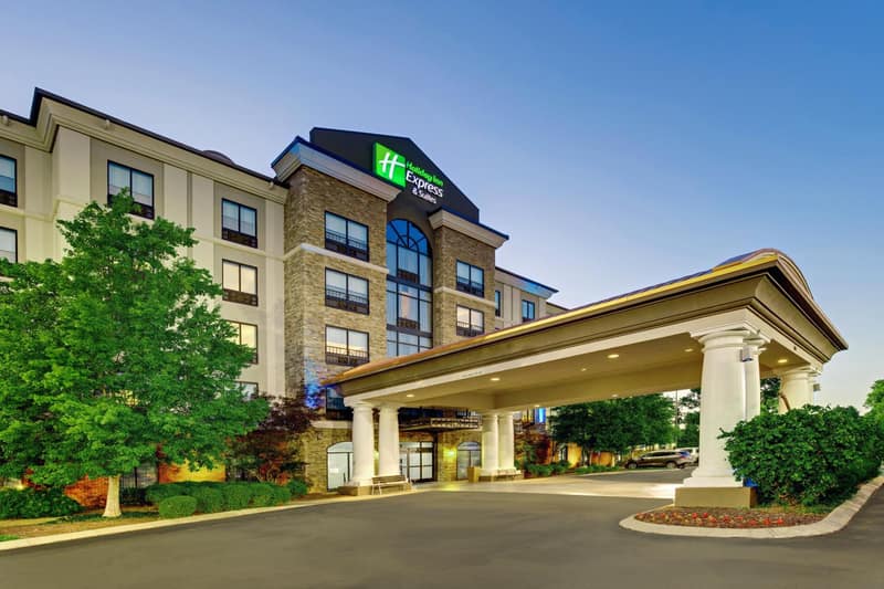 Holiday Inn Express Nashville-Opryland by IHG — building