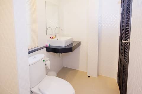 Lux Family Villas — bathroom