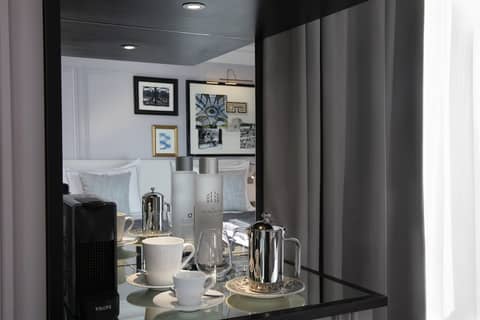 Le Damantin Hôtel & Spa — hotel room