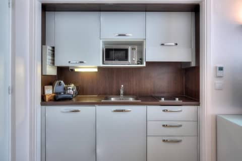 Maison Lamartine - Nice — kitchen