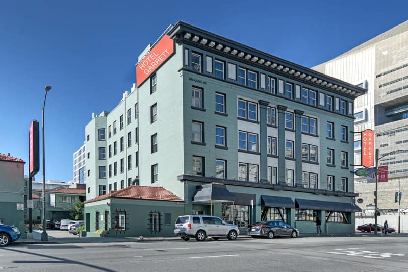 Hotel Garrett — building
