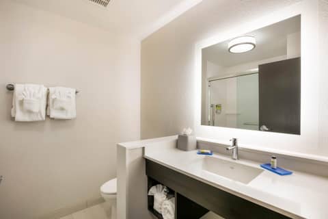 Holiday Inn Express & Suites Jacksonville - Town Center by IHG — photo 4