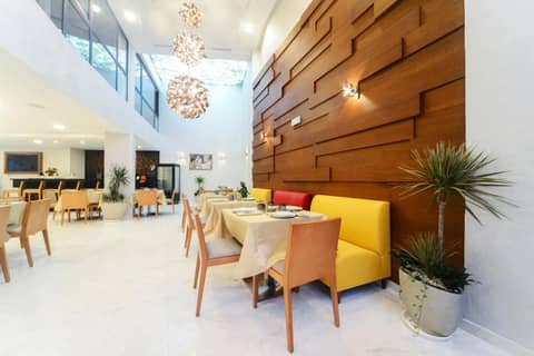 Golden Star Casablanca — dining
