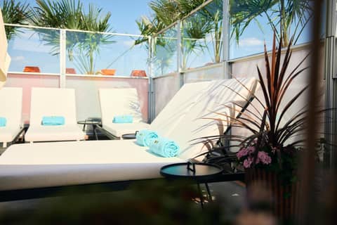 Avalon Hotel — photo 7
