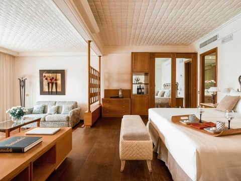 Mitsis Royal Mare — hotel room