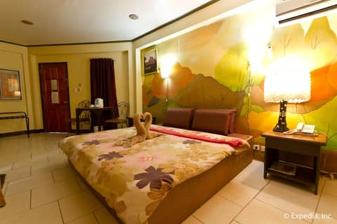 ALTA Cebu Resort — hotel room