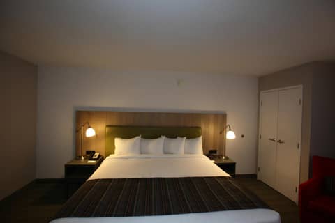 GreenTree Inn & Suites Phoenix Sky Harbor — photo 2