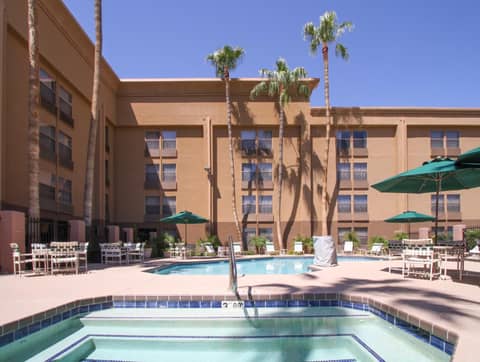 GreenTree Inn & Suites Phoenix Sky Harbor — photo 3