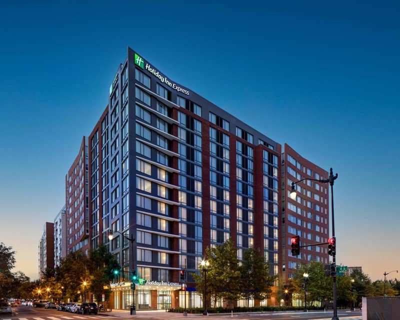 Holiday Inn Express Washington DC Downtown by IHG — building