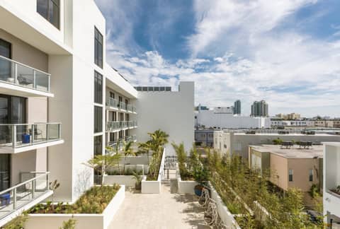 Angler's Hotel - Miami Beach — balance & terrace